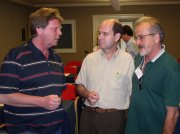 John Foekens departe con Uriel Bohn y Juan C. Daz Chico durante el Meeting del Grupo de Biopatologa de la EORTC