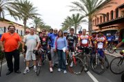 Participantes en la Marcha Cicloturista Kilmetros Contra el Cncer