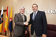 Firma del Convenio en la sede del Cabildo Insular de Gran Canaria.