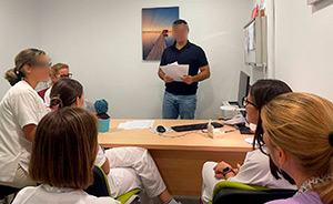 Especialistas en Oncolog&iacute;a M&eacute;dica durante la V Reuni&oacute;n de la Unidad de Ensayos de C&aacute;ncer de Mama y Ginecolog&iacute;a celebrada en el Hospital Universitario Insular de Gran Canaria.
